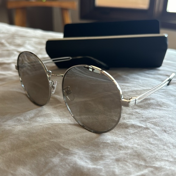 Never Worn Givenchy Sunglasses - Extra Large Round Frames - Picture 4 of 7